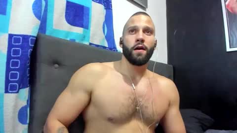 Snapshot of jasonmartiinez chatting on February 10, 2026, 5:44 am online show from February 10, 2026, 5:44 am