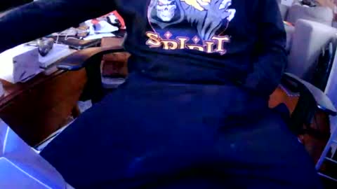 jasperh98 online show from October 30, 2025, 12:17 pm