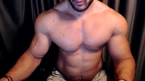 Snapshot of jasphermscl chatting on November 1, 2025, 2:24 am JaspherMscl online show from November 1, 2025, 2:24 am