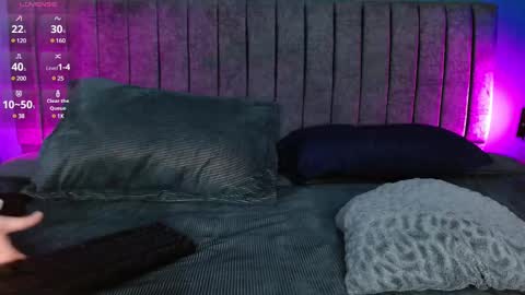 Snapshot of jasson_n_emma chatting on March 5, 2025, 5:40 am Jason Emma online show from March 5, 2025, 5:40 am