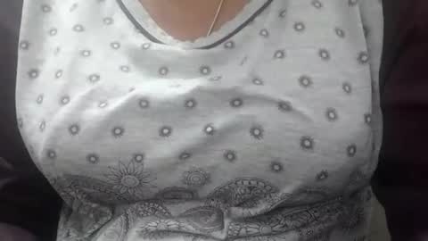 Snapshot of jasspreettt chatting on November 26, 2025, 5:25 pm jasspreettt online show from November 26, 2025, 5:25 pm