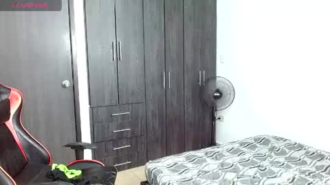 Snapshot of javier_hot27_ chatting on May 26, 2026, 2:46 pm Javier Herrera online show from May 26, 2026, 2:46 pm