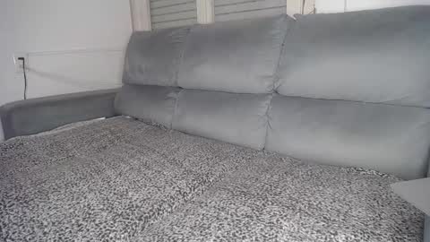 Javier  online show from December 17, 2024, 11:49 pm