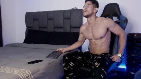 Javier online show from February 11, 2025, 10:15 am