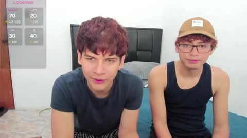 javieryalejandro online show from May 22, 2026, 2:40 am