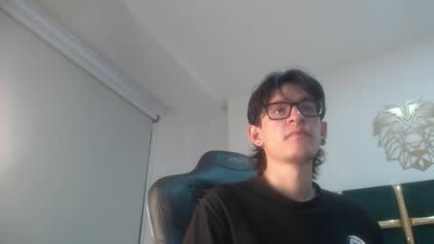 Snapshot of jax25_os chatting on October 19, 2025, 5:02 pm jax25_os online show from October 19, 2025, 5:02 pm