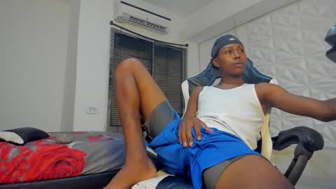 jax_maliq online show from September 17, 2025, 2:13 am