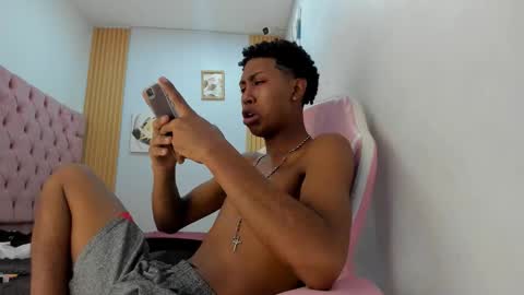 jax_maliq online show from November 26, 2025, 4:35 am