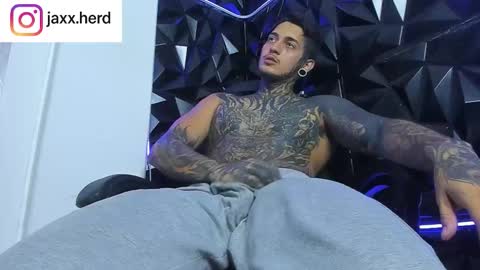 Snapshot of jaxxxonherd chatting on September 16, 2025, 12:39 pm Michael online show from September 16, 2025, 12:39 pm