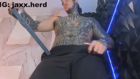 Snapshot of jaxxxonherd chatting on October 4, 2025, 2:37 pm Michael online show from October 4, 2025, 2:37 pm