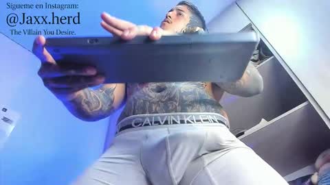 Snapshot of jaxxxonherd chatting on October 21, 2025, 4:51 pm Michael online show from October 21, 2025, 4:51 pm