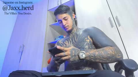 Snapshot of jaxxxonherd chatting on October 27, 2025, 2:32 pm Michael online show from October 27, 2025, 2:32 pm