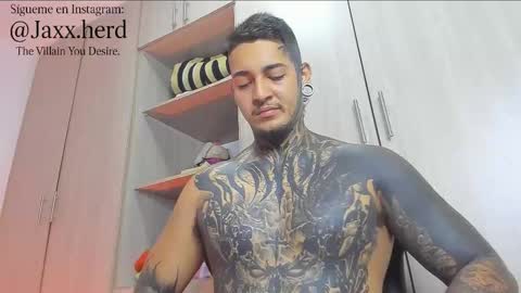 Snapshot of jaxxxonherd chatting on October 31, 2025, 12:28 pm Michael online show from October 31, 2025, 12:28 pm