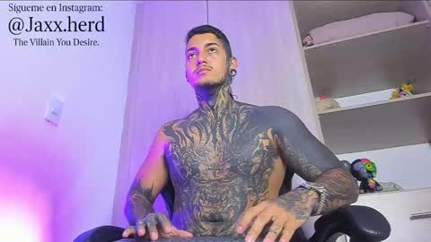 Snapshot of jaxxxonherd chatting on November 19, 2025, 12:16 pm Michael online show from November 19, 2025, 12:16 pm