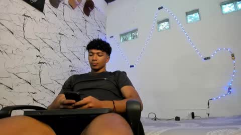 Snapshot of jay_aalvarez chatting on February 11, 2026, 11:37 am Jay online show from February 11, 2026, 11:37 am