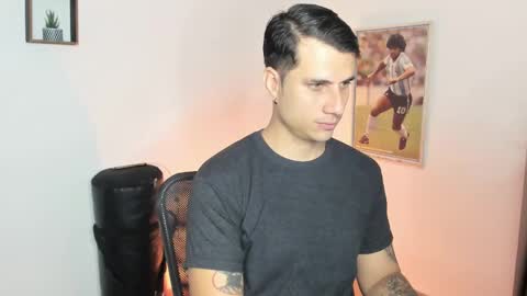 Snapshot of jayalvarrez_ chatting on March 8, 2025, 12:11 am Jay Alvarrez online show from March 8, 2025, 12:11 am