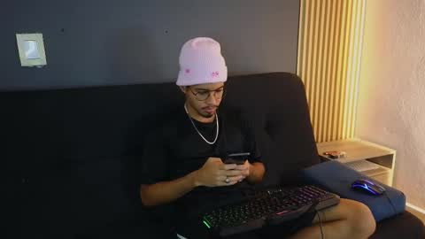 Snapshot of jaybrown_1 chatting on October 17, 2025, 3:20 am Jay online show from October 17, 2025, 3:20 am