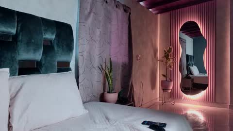 Snapshot of jaybrown_1 chatting on December 1, 2025, 8:03 pm Jay online show from December 1, 2025, 8:03 pm