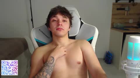 Snapshot of jayce_icestone chatting on December 5, 2025, 5:42 pm Jayce online show from December 5, 2025, 5:42 pm