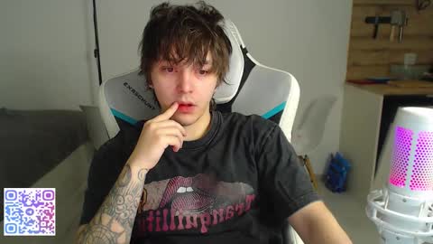 Snapshot of jayce_icestone chatting on January 18, 2026, 1:20 am Jayce online show from January 18, 2026, 1:20 am