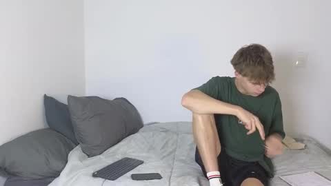 Snapshot of jaycex_69 chatting on February 8, 2026, 2:20 pm THE HOUSE online show from February 8, 2026, 2:20 pm