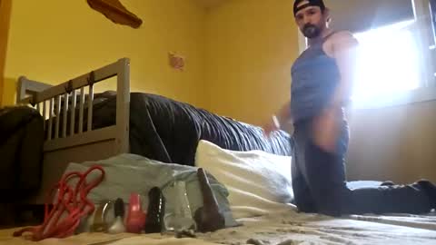 Snapshot of jaylovski96 chatting on January 14, 2026, 8:25 pm Jaylovski96 online show from January 14, 2026, 8:25 pm