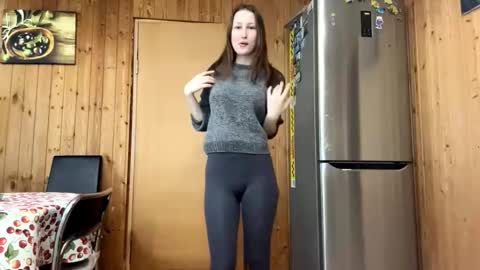 Snapshot of jayneboutros chatting on December 2, 2025, 11:15 am Sonya online show from December 2, 2025, 11:15 am