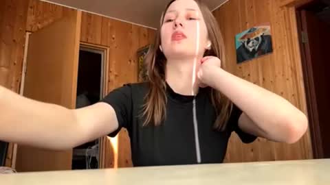 Snapshot of jayneboutros chatting on December 5, 2025, 11:08 am Sonya online show from December 5, 2025, 11:08 am