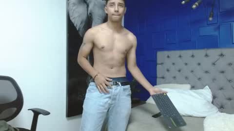 jaze_bradley online show from February 26, 2025, 11:20 am