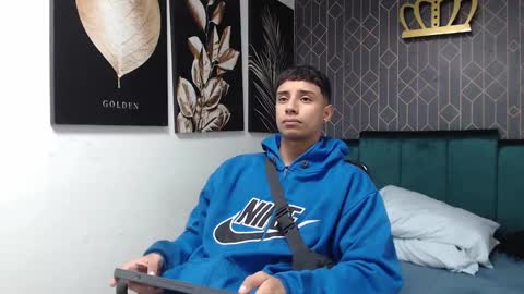 jaze_bradley online show from February 28, 2025, 11:25 am