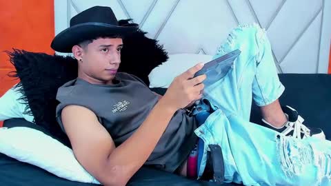 jaze_bradley online show from March 7, 2025, 3:18 pm