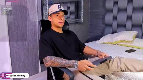 jaze_bradley online show from September 24, 2025, 11:24 am