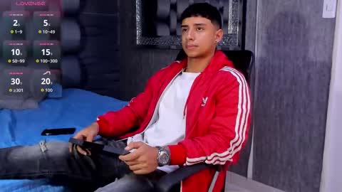 jaze_bradley online show from September 30, 2025, 11:26 am