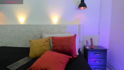 Jazmin online show from May 15, 2026, 11:56 pm