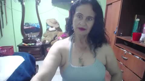 Snapshot of jazmin_rios chatting on February 12, 2025, 9:42 am jazmim online show from February 12, 2025, 9:42 am