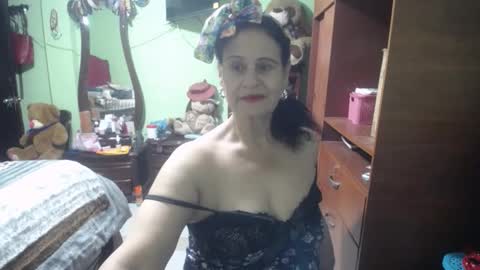 Snapshot of jazmin_rios chatting on October 4, 2025, 11:19 am jazmim online show from October 4, 2025, 11:19 am