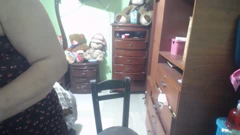 Snapshot of jazmin_rios chatting on October 13, 2025, 12:05 pm jazmim online show from October 13, 2025, 12:05 pm