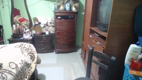 Snapshot of jazmin_rios chatting on October 20, 2025, 12:38 pm jazmim online show from October 20, 2025, 12:38 pm