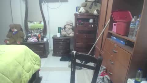 Snapshot of jazmin_rios chatting on December 4, 2025, 12:53 am jazmim online show from December 4, 2025, 12:53 am