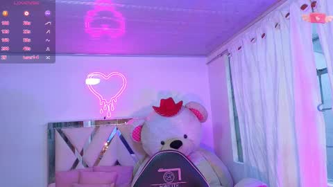 Jazmin  online show from September 28, 2025, 11:48 am