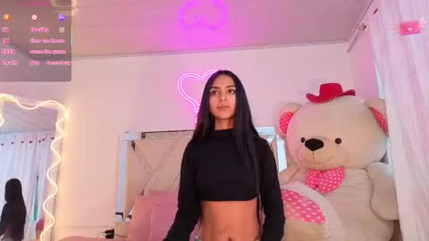 Jazmin  online show from October 10, 2025, 11:53 am