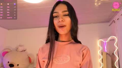 Jazmin  online show from October 24, 2025, 11:39 am