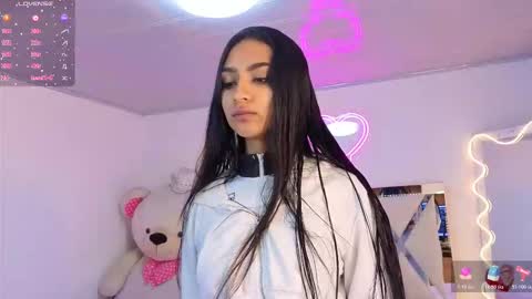 Jazmin  online show from November 9, 2025, 11:41 am