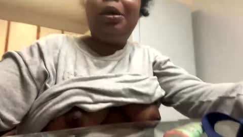 Snapshot of jccaramelbarbie12 chatting on January 19, 2025, 4:14 pm JCCaramelbarbie online show from January 19, 2025, 4:14 pm