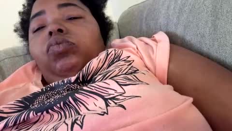Snapshot of jccaramelbarbie12 chatting on February 4, 2025, 7:55 pm JCCaramelbarbie online show from February 4, 2025, 7:55 pm