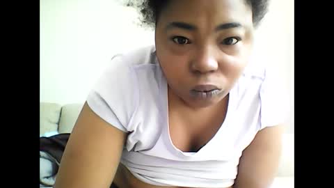 Snapshot of jccaramelbarbie12 chatting on March 12, 2025, 2:45 pm JCCaramelbarbie online show from March 12, 2025, 2:45 pm