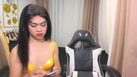 Snapshot of jchugecock chatting on January 8, 2026, 10:23 pm jchugecock online show from January 8, 2026, 10:23 pm