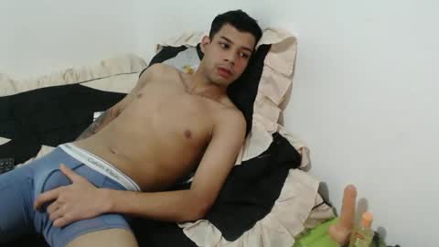 Snapshot of jeampier_sexy chatting on January 13, 2025, 3:45 am jeampier_sexy online show from January 13, 2025, 3:45 am