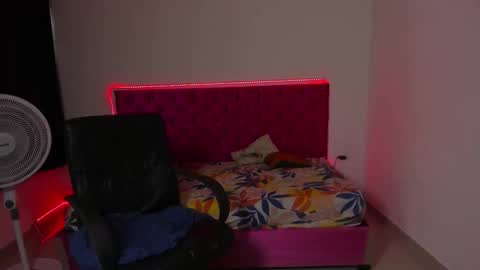 Snapshot of jean_burns chatting on February 25, 2026, 7:23 pm jean_burns online show from February 25, 2026, 7:23 pm