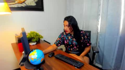 Snapshot of jean_foster chatting on November 1, 2025, 6:43 pm Mistress Jane Foster online show from November 1, 2025, 6:43 pm